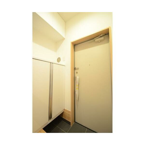 イーストフォレスト204号室 玄関