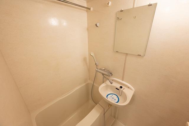 コンシェリア新橋4階 洗面所