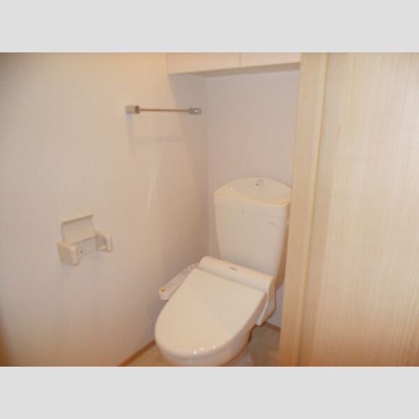 ノア・アン 温水洗浄暖房便座付トイレ