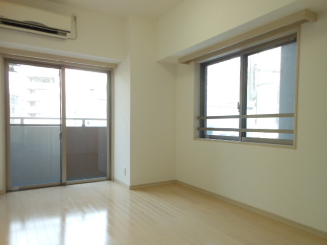 ガラ・ステージ御茶ノ水 使い勝手のいい寝室です