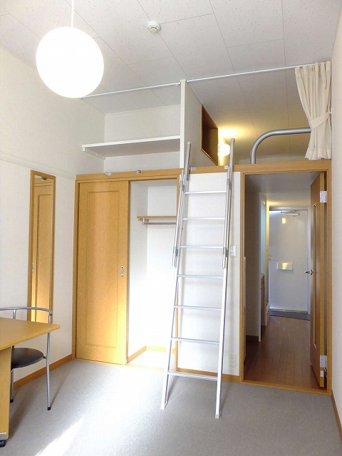 レオパレスアドミラブール 内観