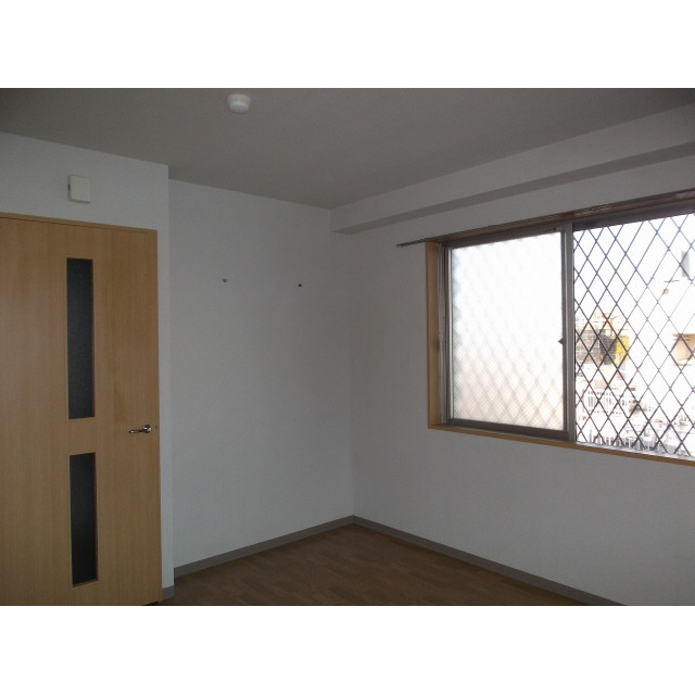 アドヴァンス石雅0205号室 同建物別部屋の参考画像