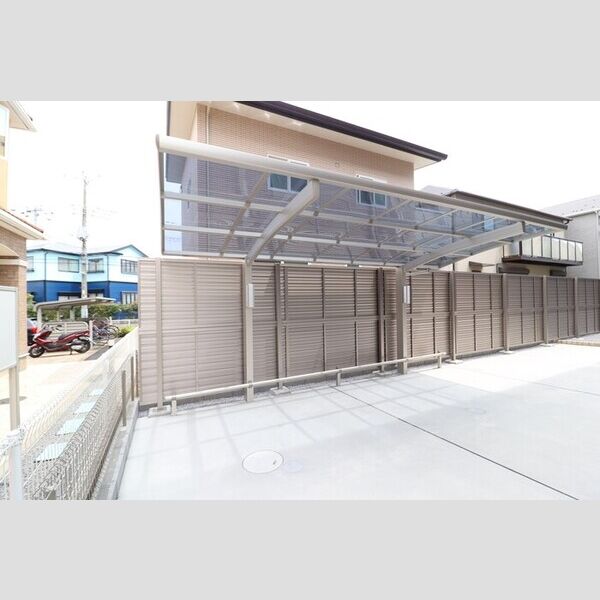 テルミドール302号室 駐輪場