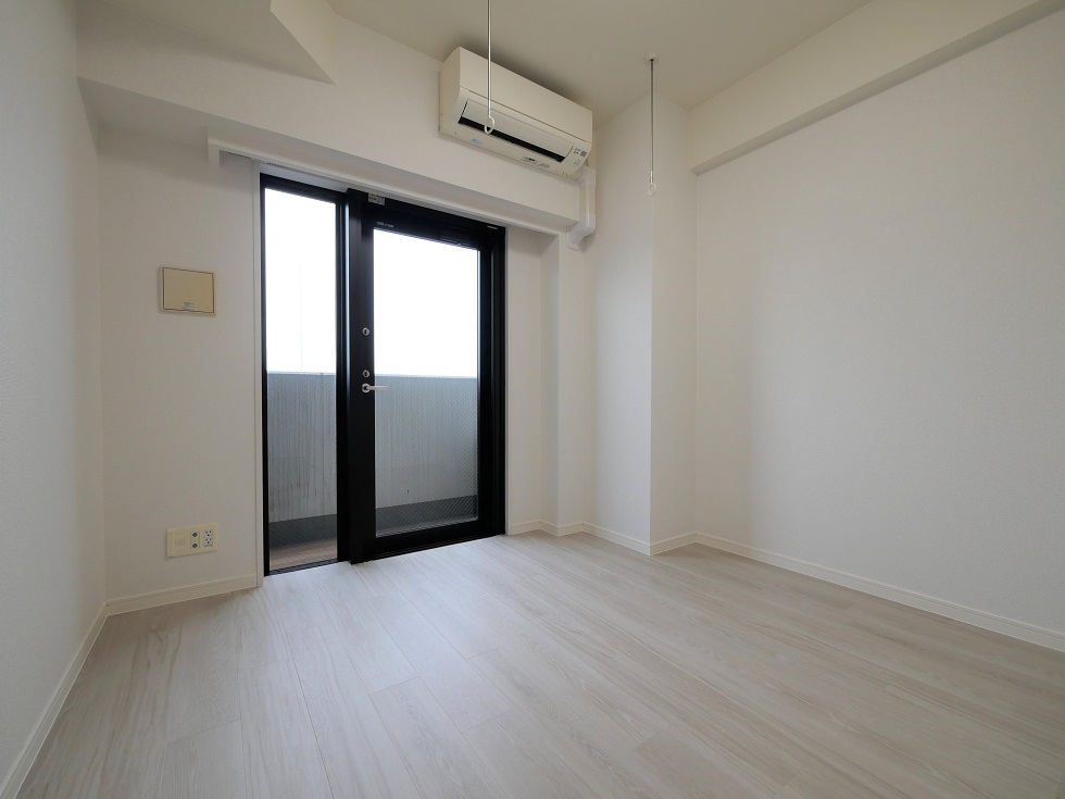 レアライズ西川口 内観