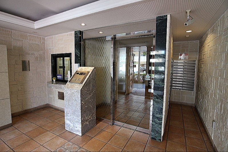 ガラ・ステーション四谷三丁目2階 エントランス