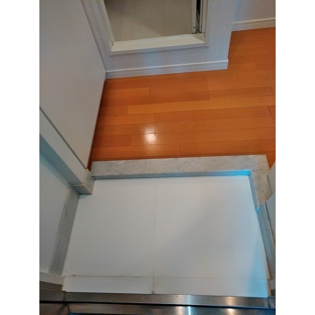 ベルファース志村坂上アリコルージュ 玄関