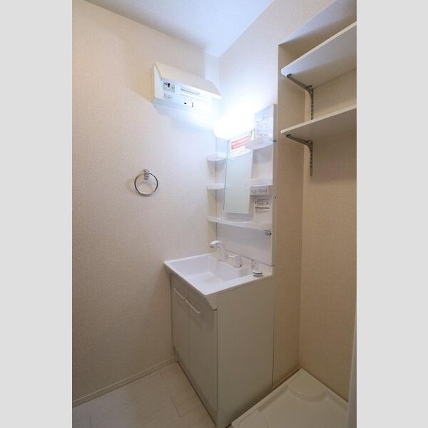 Amapola Annex(アマポーラ アネックス)115号室 洗髪洗面化粧台