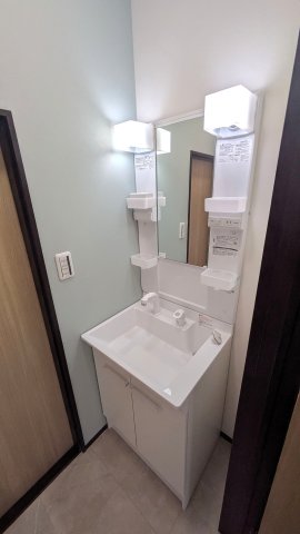 諏訪町３３１戸建 洗面