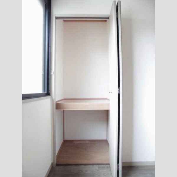 プリシェール大森 洋室　収納