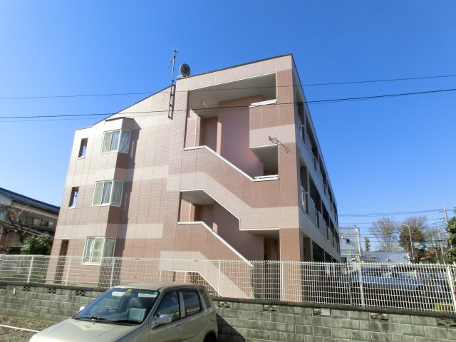 アビタシオン 外観写真（昼）