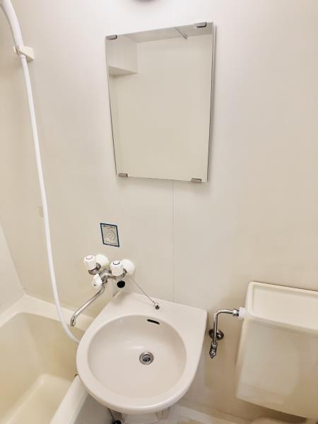 プラス・ワン横浜2階 洗面