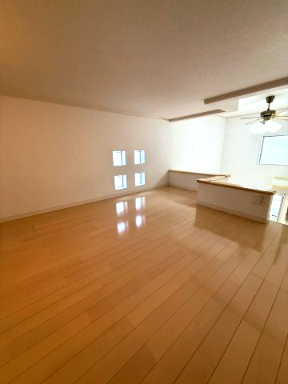 リーヴェルポート横浜PARK 内観