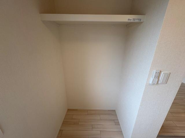 Ｅｓｐｅｒａｎｚａ（エスペランサ）107号室 寝室　収納