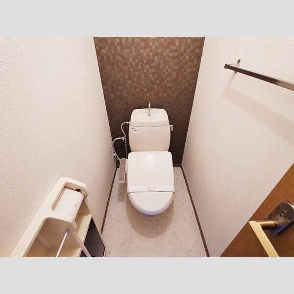 エーデルハイムスズキ　BA102号室 温水洗浄暖房便座