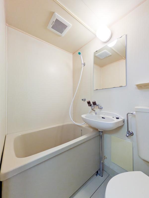 国領アパートメント2階 収納