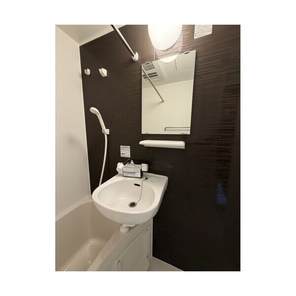 イニッツィオ永田南 洗面