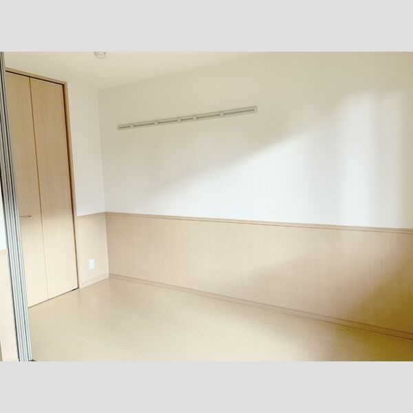 アヴェニール志津　A202号室 洋室