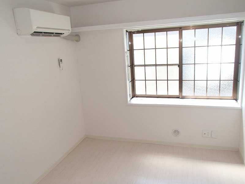 ジュエル梅島 リビング