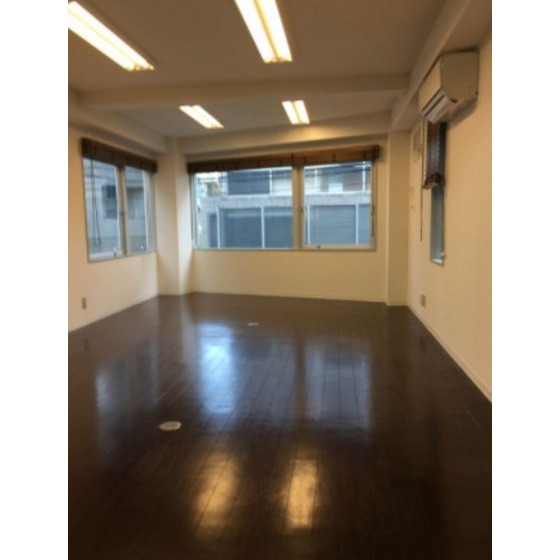 ラムテックビル リビング