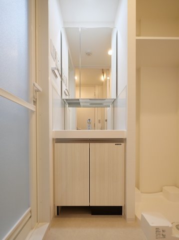 レジデンス東中野ガーデン1階 内観