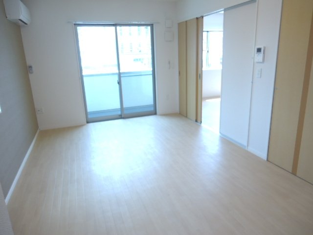 205号室