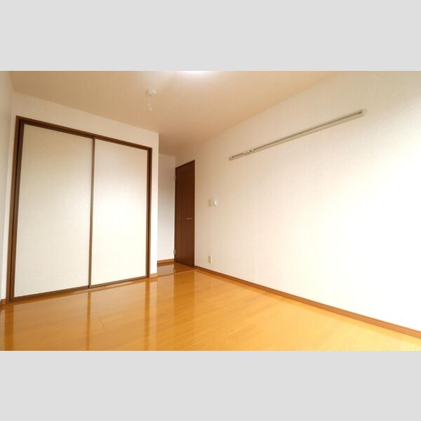 リヴェール 南側洋室6帖