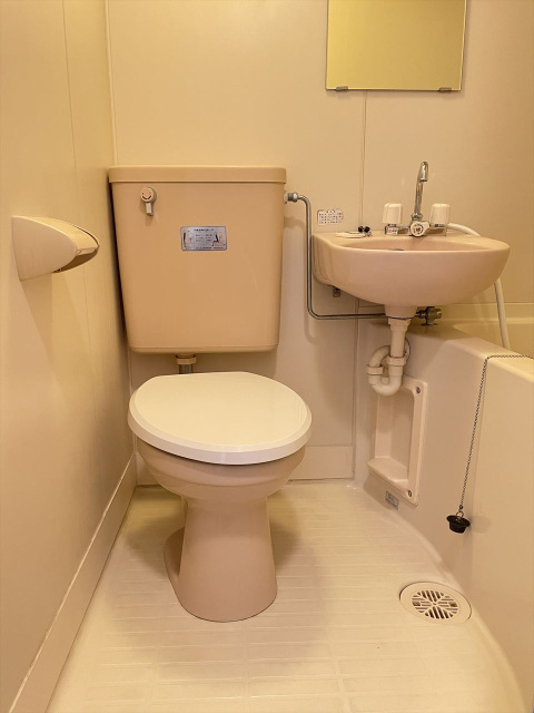 スカイコート横浜山手504号室 トイレ