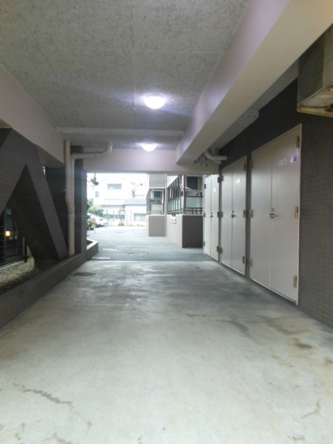 ガラ・ステージ目白台8階 ◆ゴミ捨て場（24時間利用可能）◆