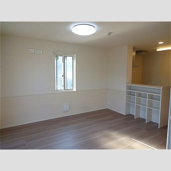 サンパティーク　E リビング