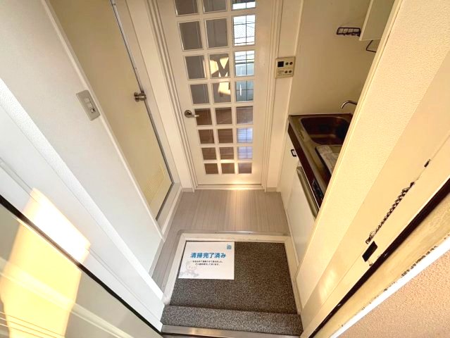 ニチエーイン国分寺 玄関