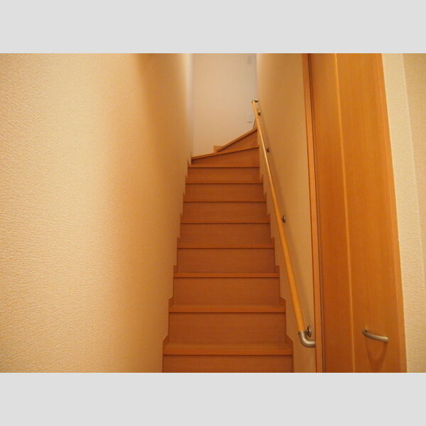 ステラ　B203号室 玄関