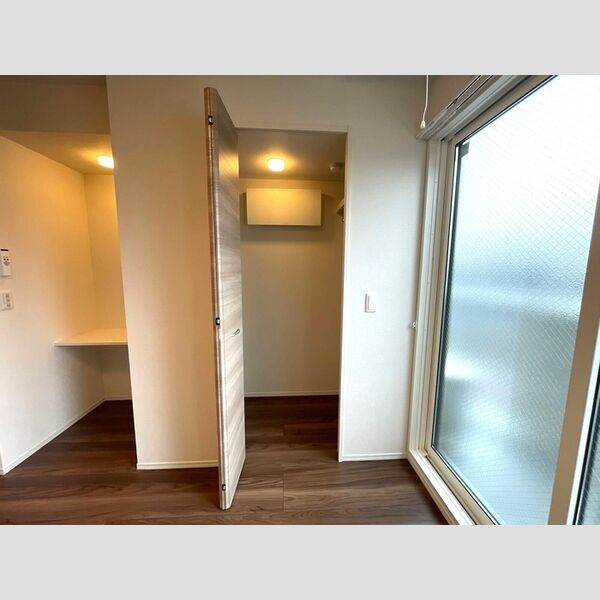 セレスティア扇Ⅰ306号室 306　収納