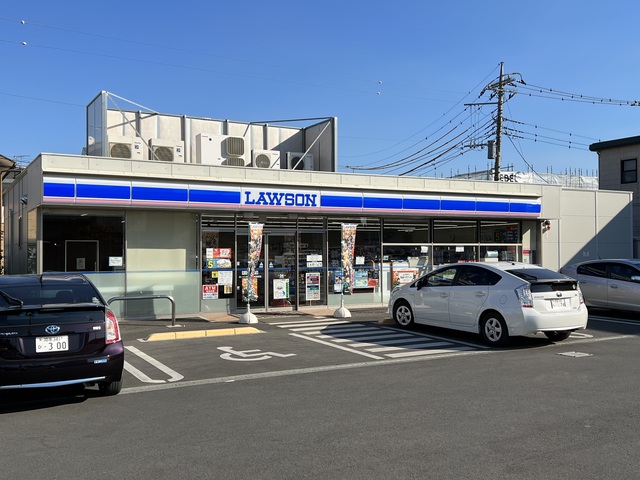 エトワールハイム0202号室 【コンビニエンスストア】ローソン　伊勢原東成瀬西店まで246ｍ