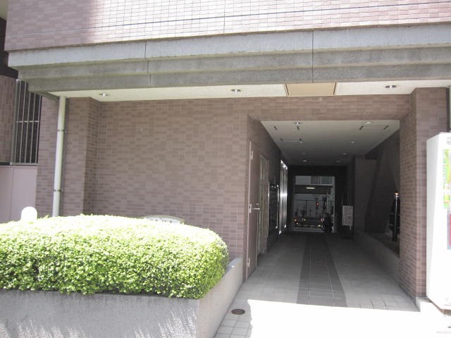 菱和パレス護国寺3階 エントランス