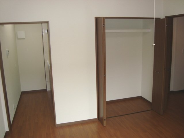 モデルナ203号室 室内