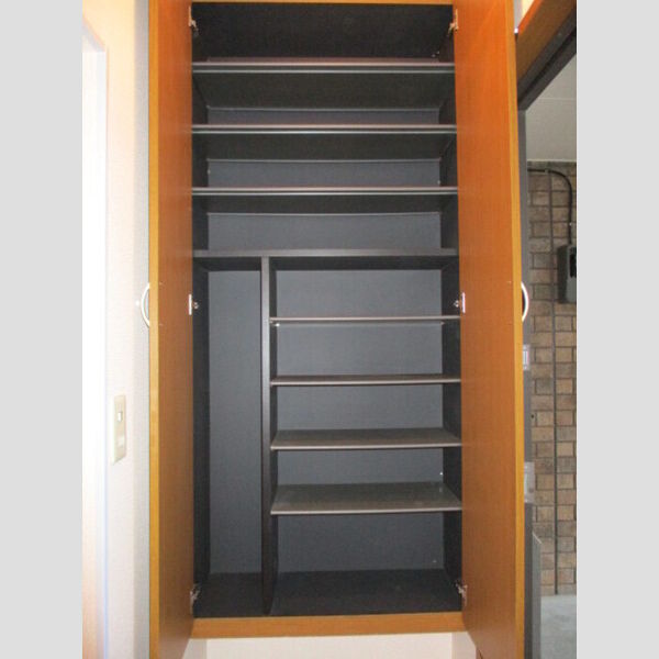 ル・マリアージュ101号室 シューズボックス