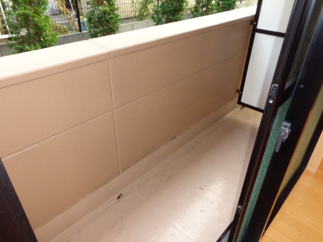 ベルローズ00102号室 ベランダ