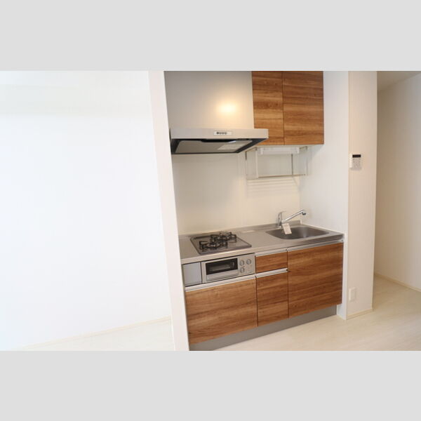 ロイヤルヒル越谷106号室 キッチン