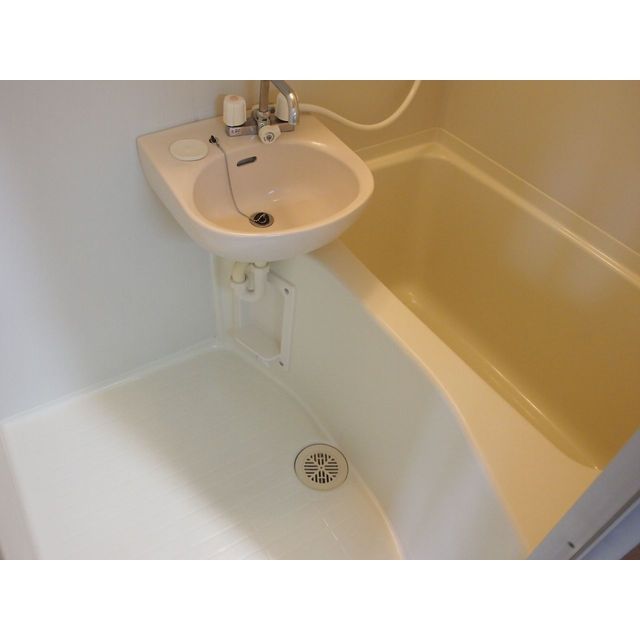 矢政ハイム301号室 バストイレ別