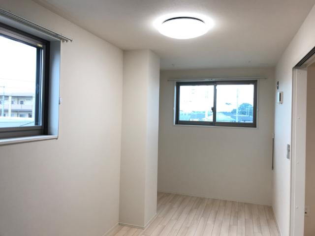 アザレア301号室 室内