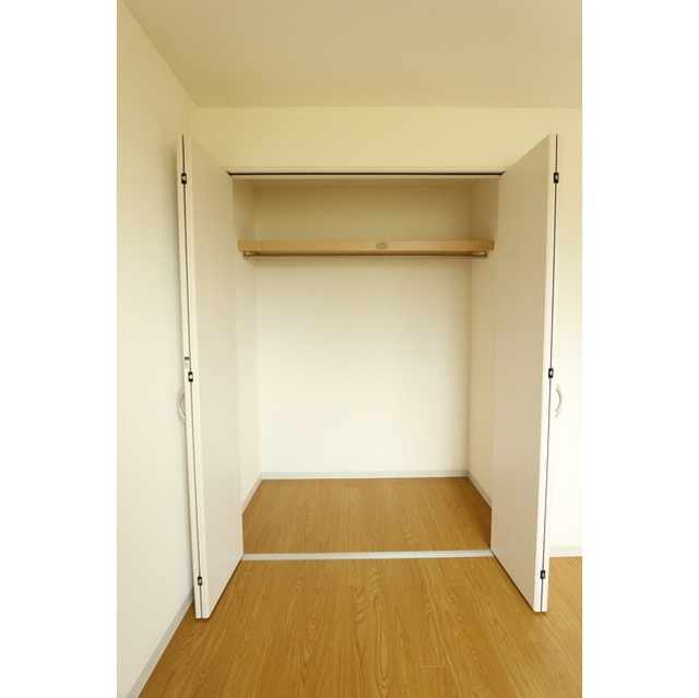 メリーレジデンス クローゼット