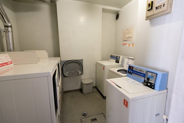 ウィンベルソロ赤羽第三4階 コインランドリー