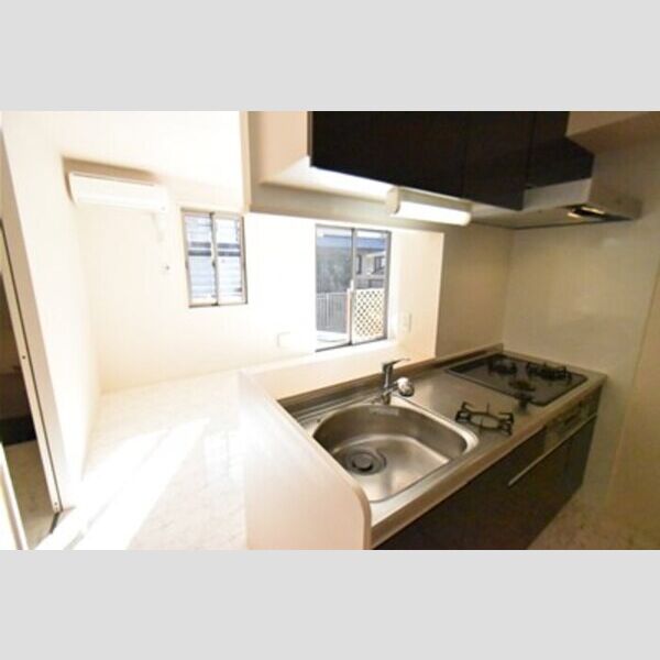 エスト コリーヌ キッチンダイニング