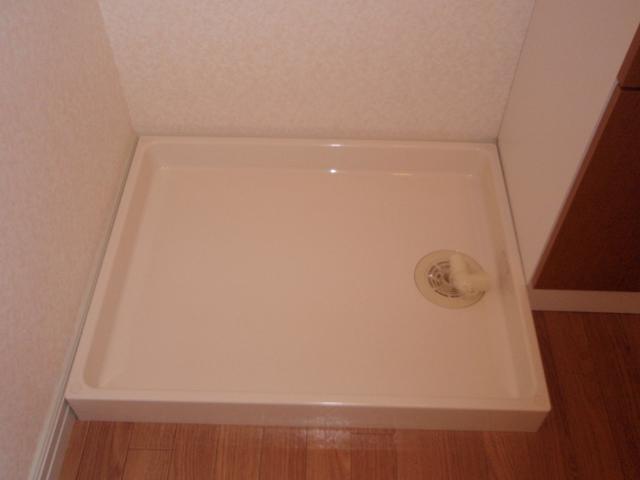 メゾン・ド・ソレイユ202号室 洗濯機置場