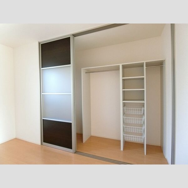 アルメリア湘南 クローゼット