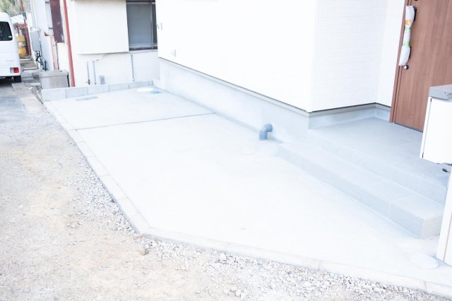 春の風とフィオーレ 駐車場