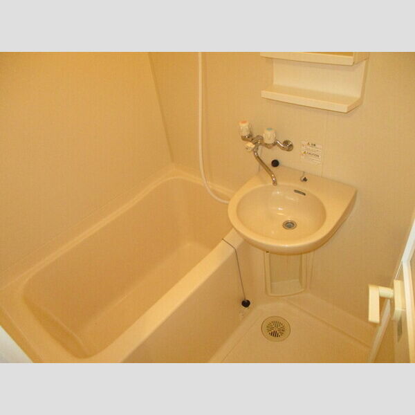 オプスマロニエ 浴室