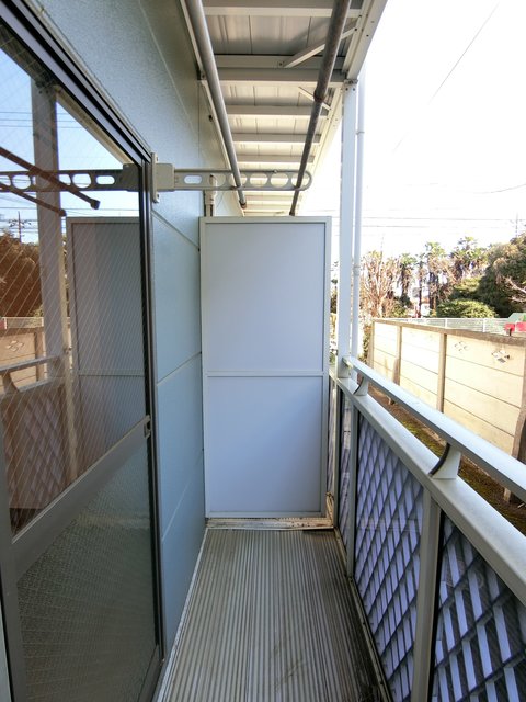 ドミール鷹ノ台0102号室 バルコニー