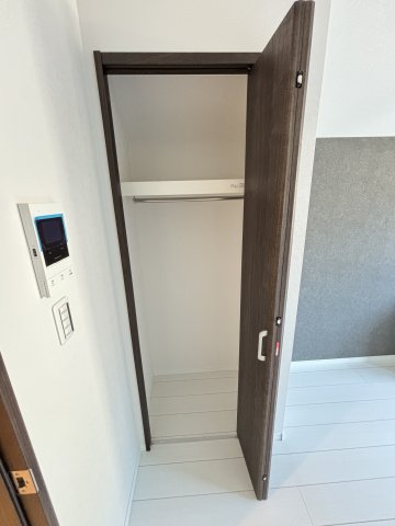 ウィンメゾン薬園台0105号室 便利な収納スペースです