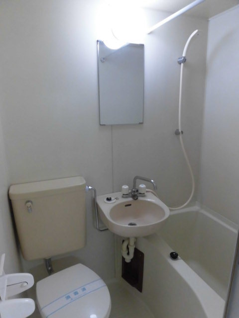 ＡＬＥＧＲＩＡ府中0203号室 バス